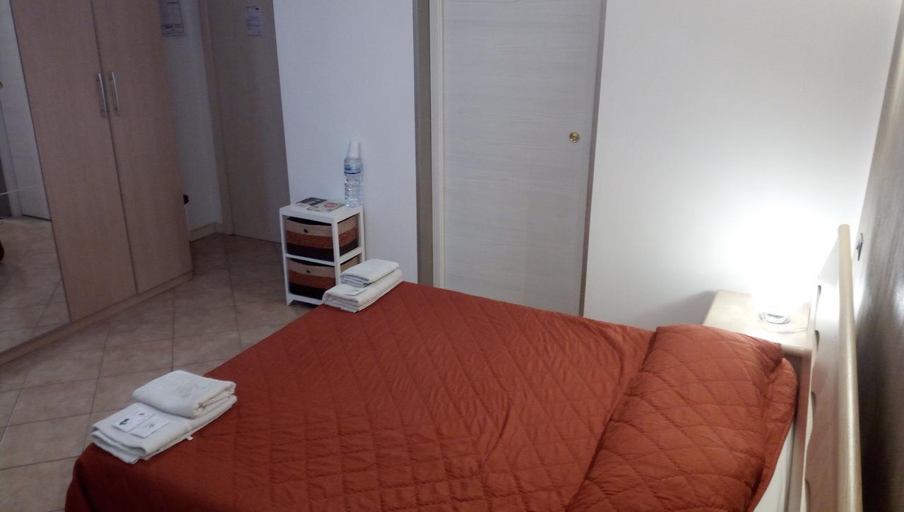 B&B Martina Agugliaro Bagian luar foto