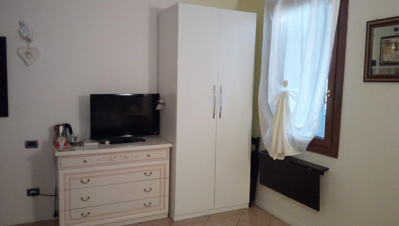B&B Martina Agugliaro Bagian luar foto